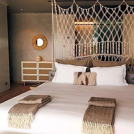 Santa Cruz - Movement & Nature House 5*